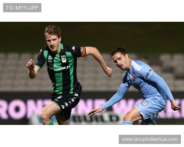 西部联主帅称澳波助力提升与媒体沟通能力 球队已形成独特风格